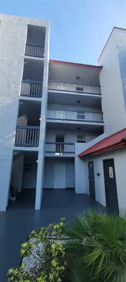 Picture of 9421 SW Evergreen Pl 102, Davie, FL 33324