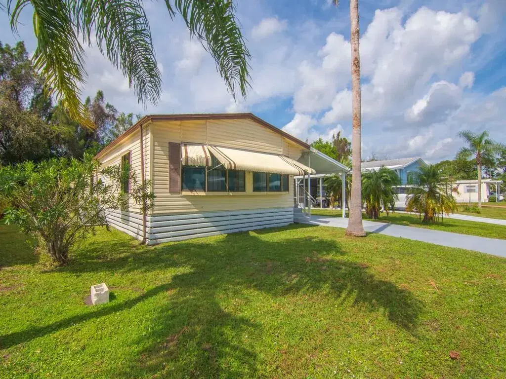 Picture of 212 W West Caribbean, Port St Lucie, FL 34952