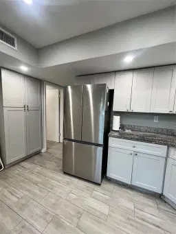 Picture of 5541 SW 38Th St 5541, West Park, FL 33023