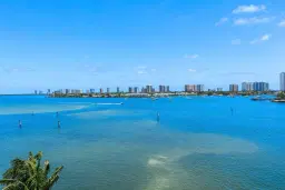 Picture of 2640 Lake Shore Drive 614, Riviera Beach, FL 33404
