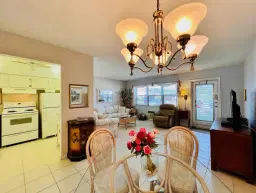 Picture of 143 Chatham G, West Palm Beach, FL 33417