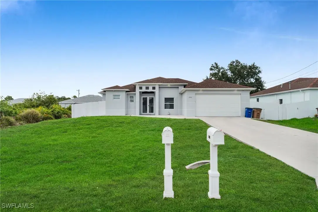 Picture of 2902 9Th St Sw, Lehigh Acres, FL 33976
