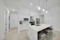 Picture of 2902 9Th St Sw, Lehigh Acres, FL 33976