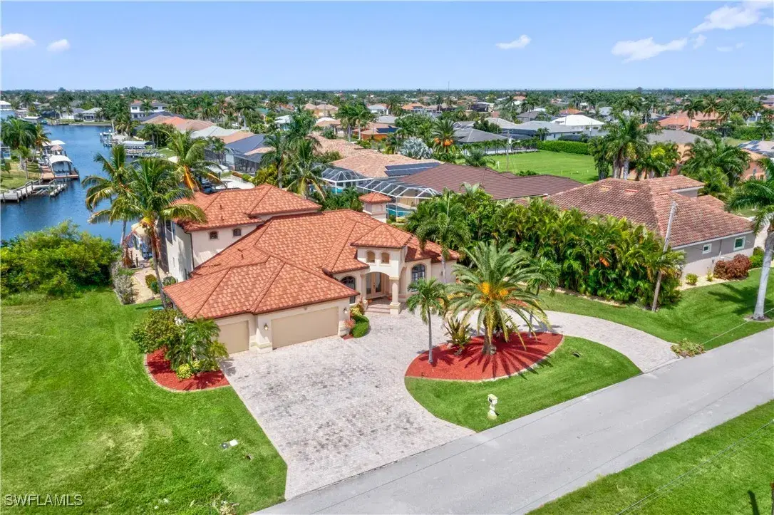 Picture of 2227 SW 54Th Ln, Cape Coral, FL 33914