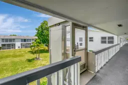 Picture of 40 Prescott B 40, Deerfield Beach, FL 33442