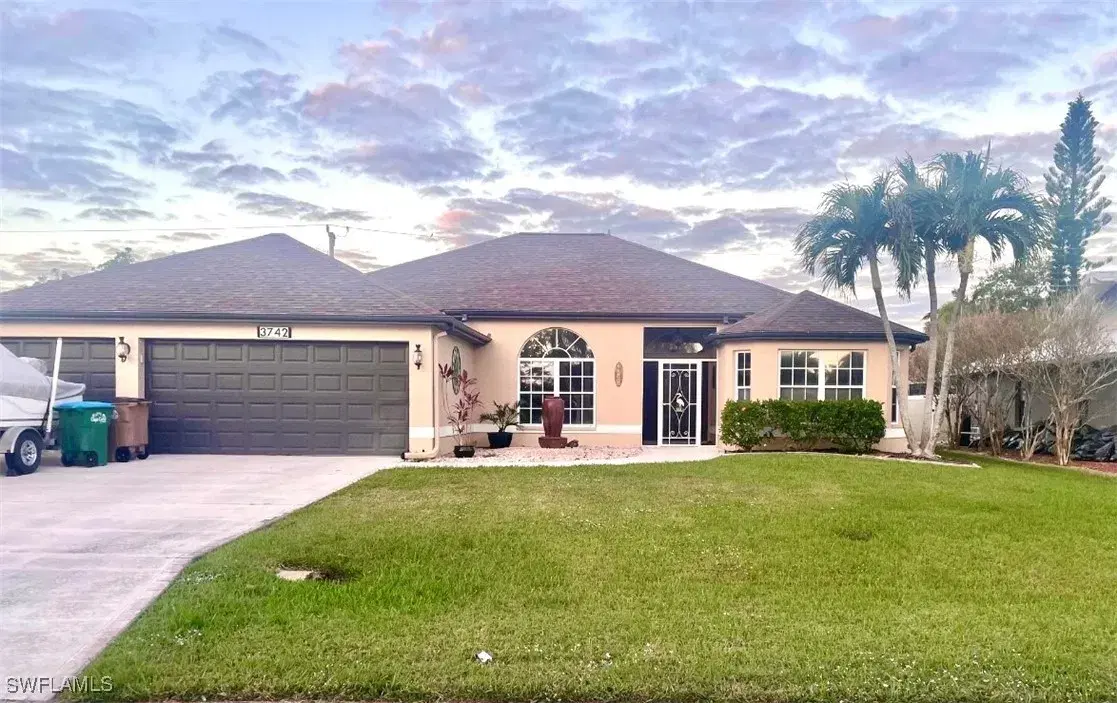 Picture of 3742 SE 3Rd Pl, Cape Coral, FL 33904