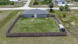 Picture of 3086 E Briarwood Cir, Labelle, FL 33935