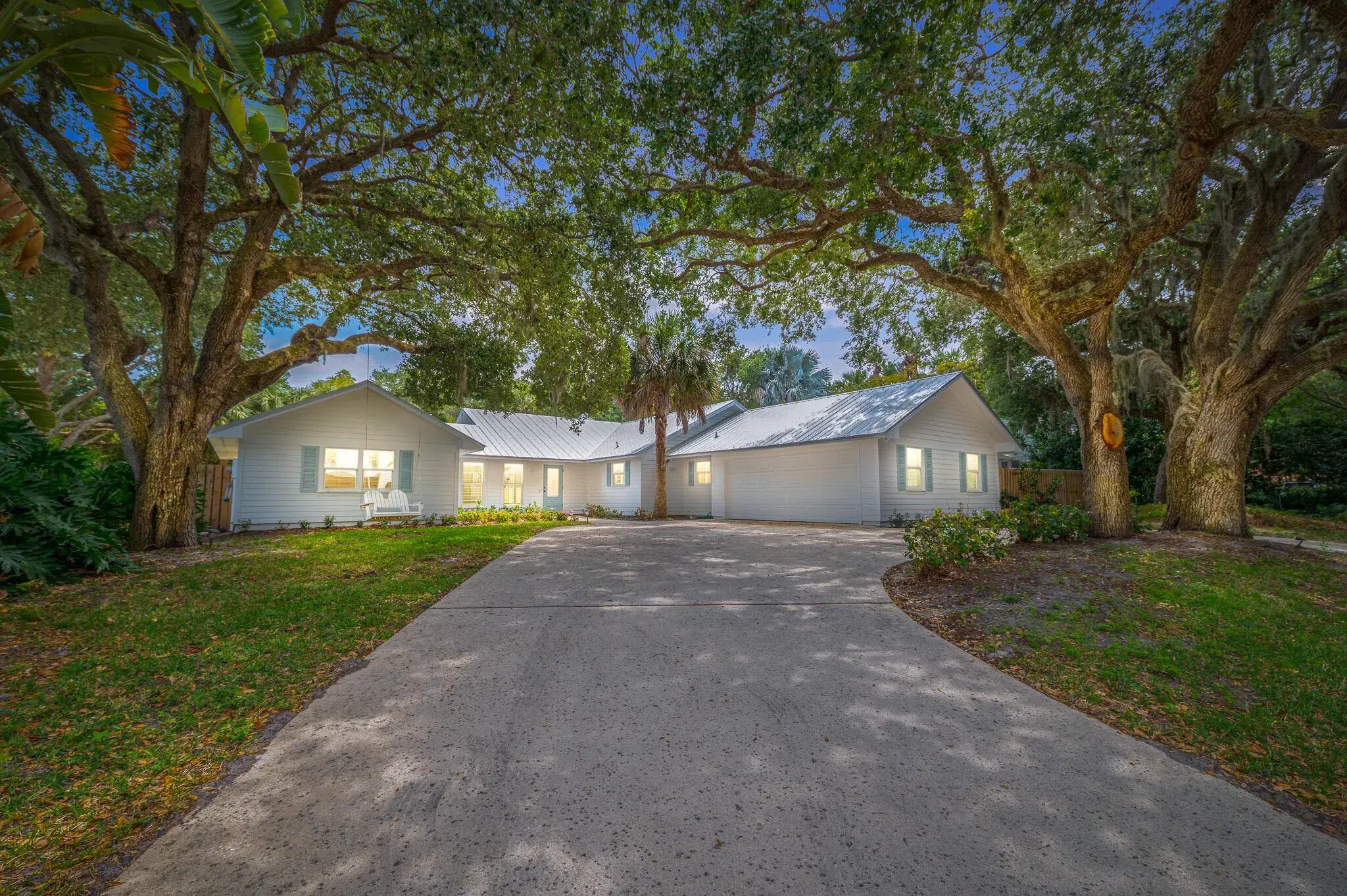 Picture of 3 Heritage Way, Sewalls Point, FL 34996