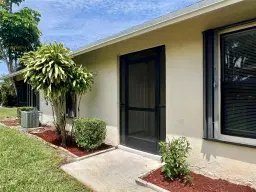 Picture of 211 SE 1St Cir 211, Boynton Beach, FL 33435