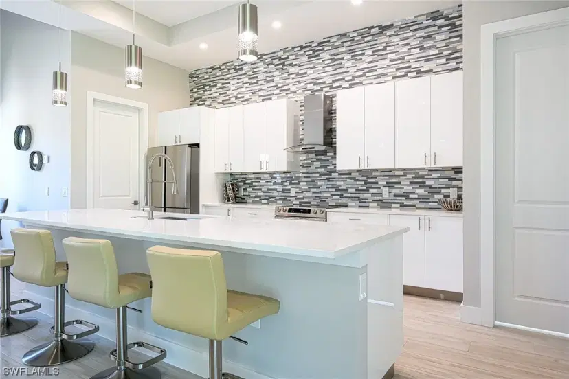 Picture of 11620 Pin Oak Dr, Bonita Springs FL 34135