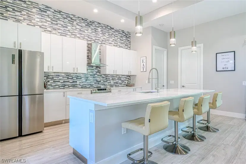 Picture of 11620 Pin Oak Dr, Bonita Springs FL 34135