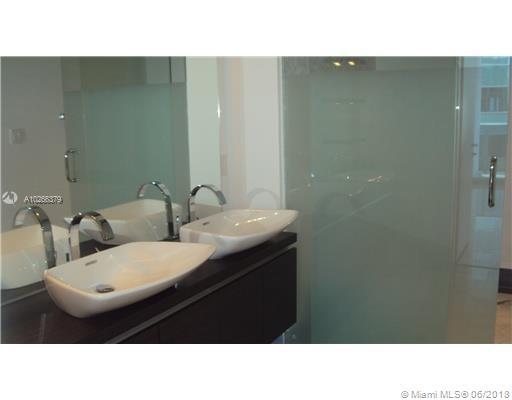 Picture of 200 Biscayne Blvd # 3311, Miami FL 33131