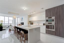 Picture of 851 NE 1St Ave # 2901, Miami, FL 33132