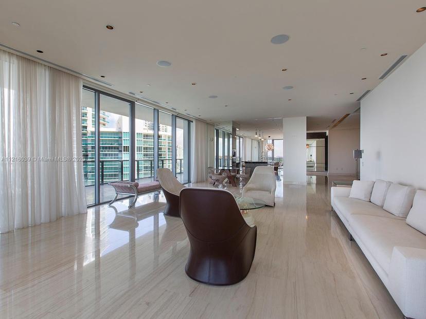 Picture of 800 S Pointe Dr # 1204, Miami Beach FL 33139