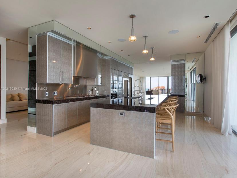 Picture of 800 S Pointe Dr # 1204, Miami Beach FL 33139