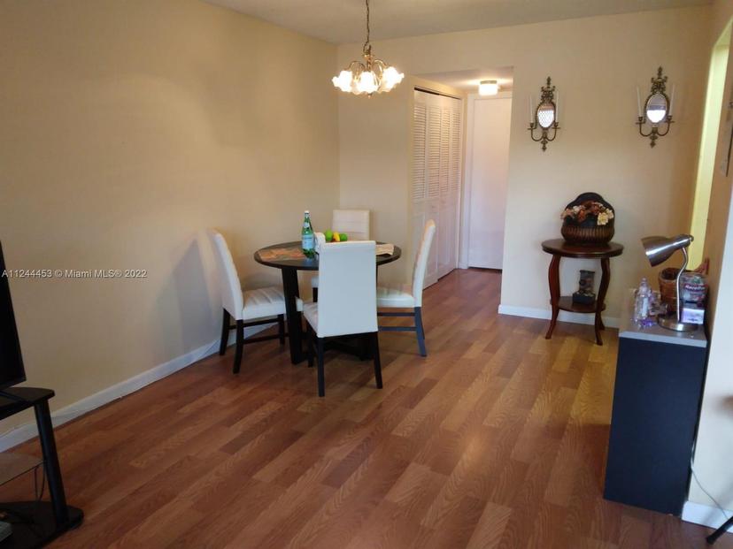 Picture of 206 Sheffield I # 206, West Palm Beach FL 33417