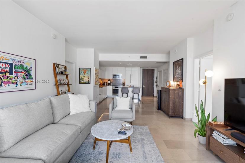 Picture of 88 SW 7Th St # 1205, Miami FL 33130