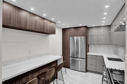 Picture of 2030 S Ocean Dr # 718, Hallandale Beach, FL 33009