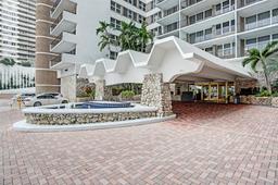 Picture of 2030 S Ocean Dr # 718, Hallandale Beach, FL 33009