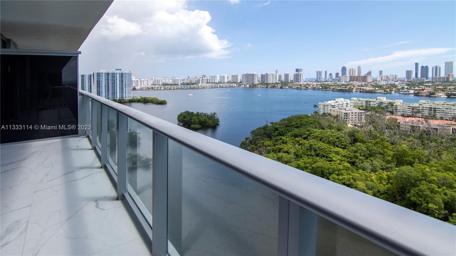 Picture of 16385 Biscayne Blvd # 2016, North Miami Beach, FL 33160