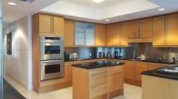 Picture of 1660 W Glencoe St # 302, Coconut Grove, FL 33133