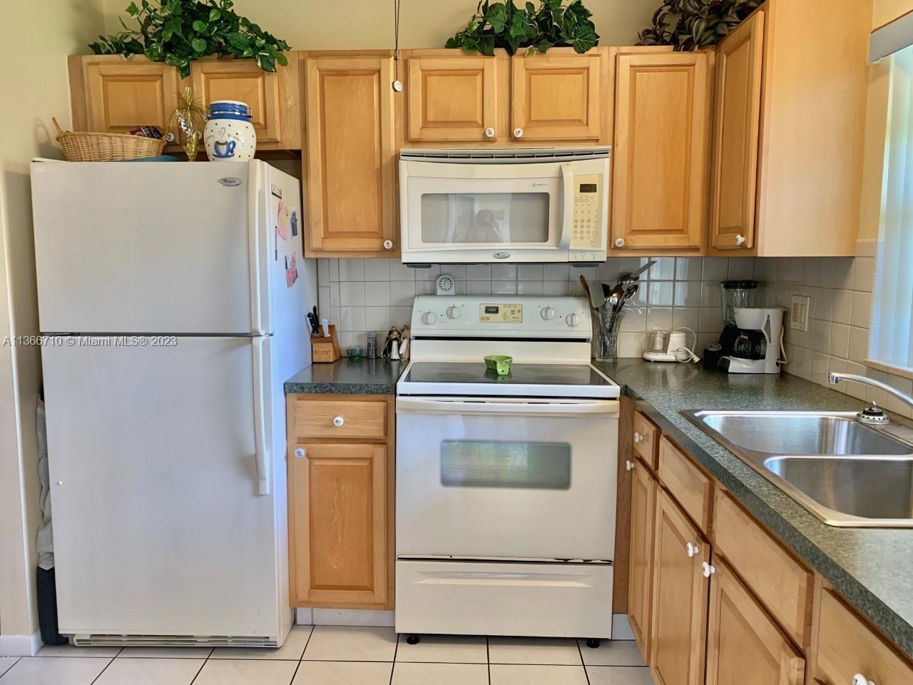 Picture of 5300 Washington St # G123, Hollywood, FL 33021