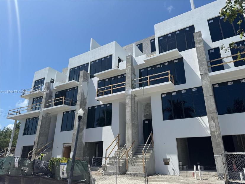Picture of 7300 Trouville Esplanade # 3, Miami Beach FL 33141