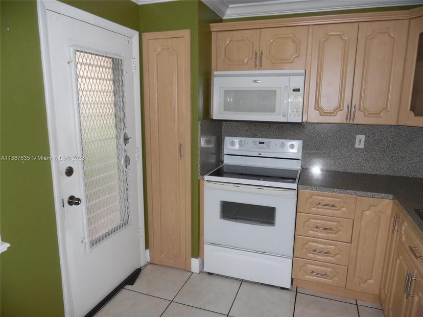 Picture of 1501 NE 191St St # C107, Miami FL 33179