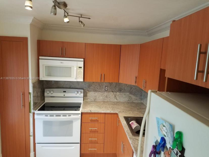 Picture of 1501 NE 191St St # C107, Miami FL 33179