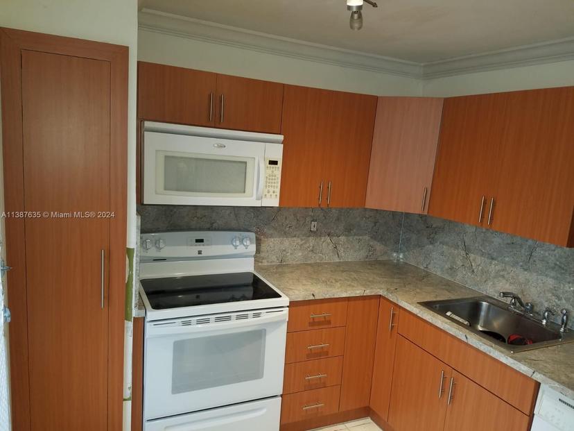 Picture of 1501 NE 191St St # C107, Miami FL 33179