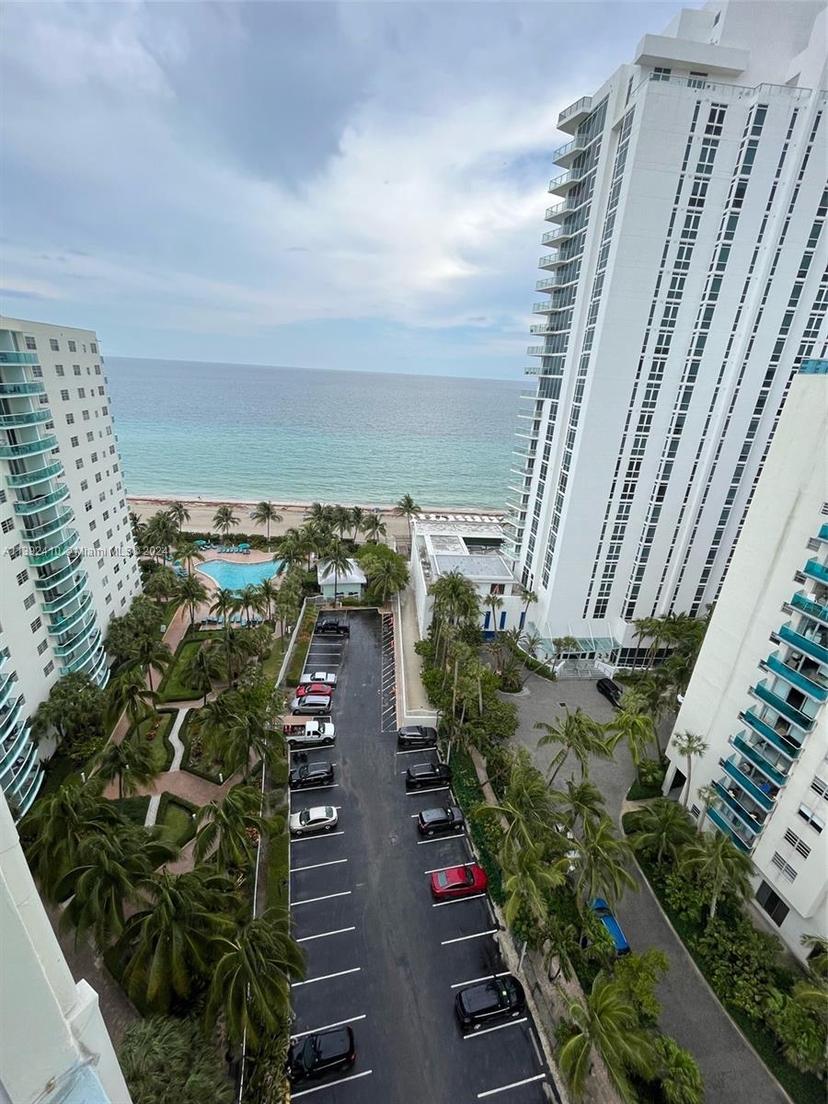 Picture of 3901 S S Ocean Dr, Hollywood FL 33019