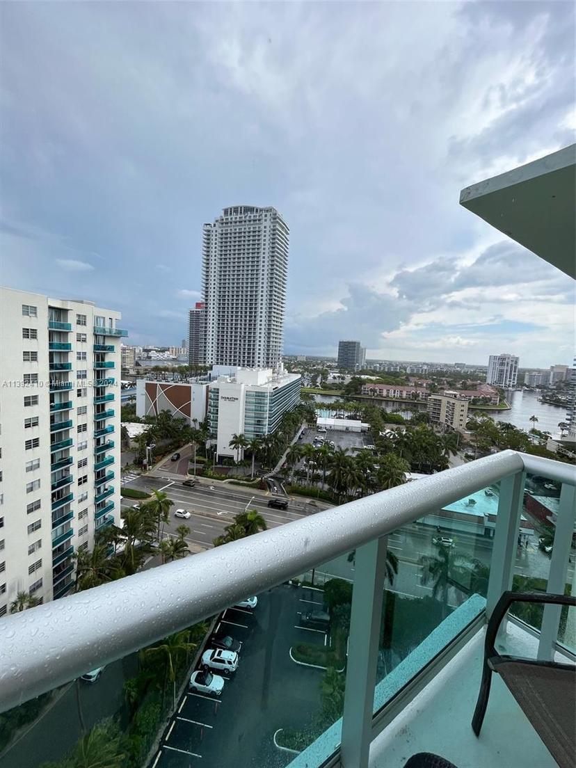 Picture of 3901 S S Ocean Dr, Hollywood FL 33019