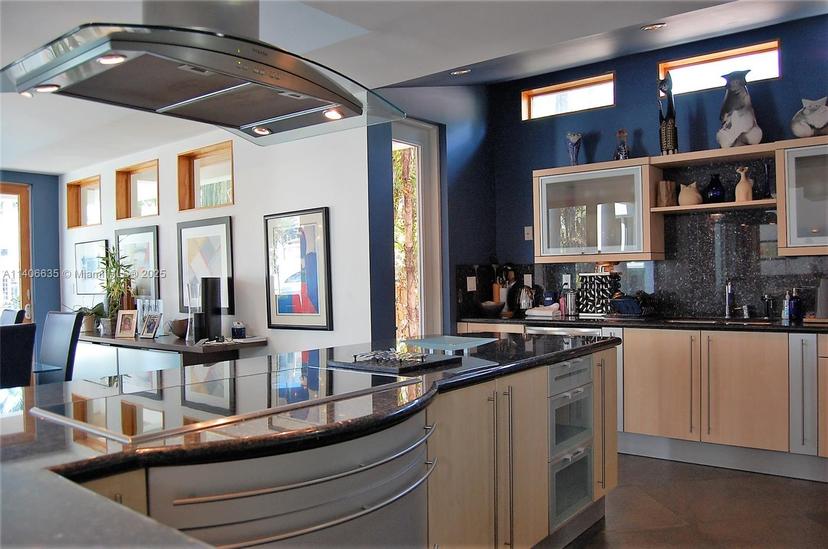 Picture of 450 Victoria Ter, Fort Lauderdale FL 33301