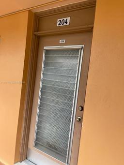 Picture of 3001 NW 46Th Ave # 204, Lauderdale Lakes, FL 33313