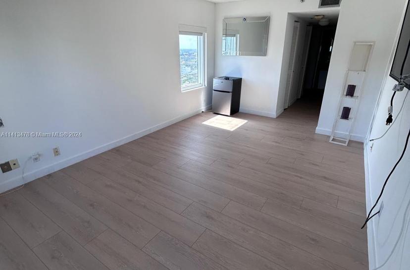 Picture of 1717 N Bayshore Dr # 3252, Miami FL 33132