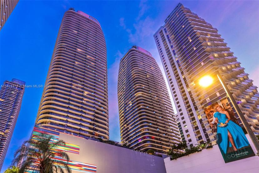 Picture of 55 SW 9Th St # 3906, Miami FL 33130