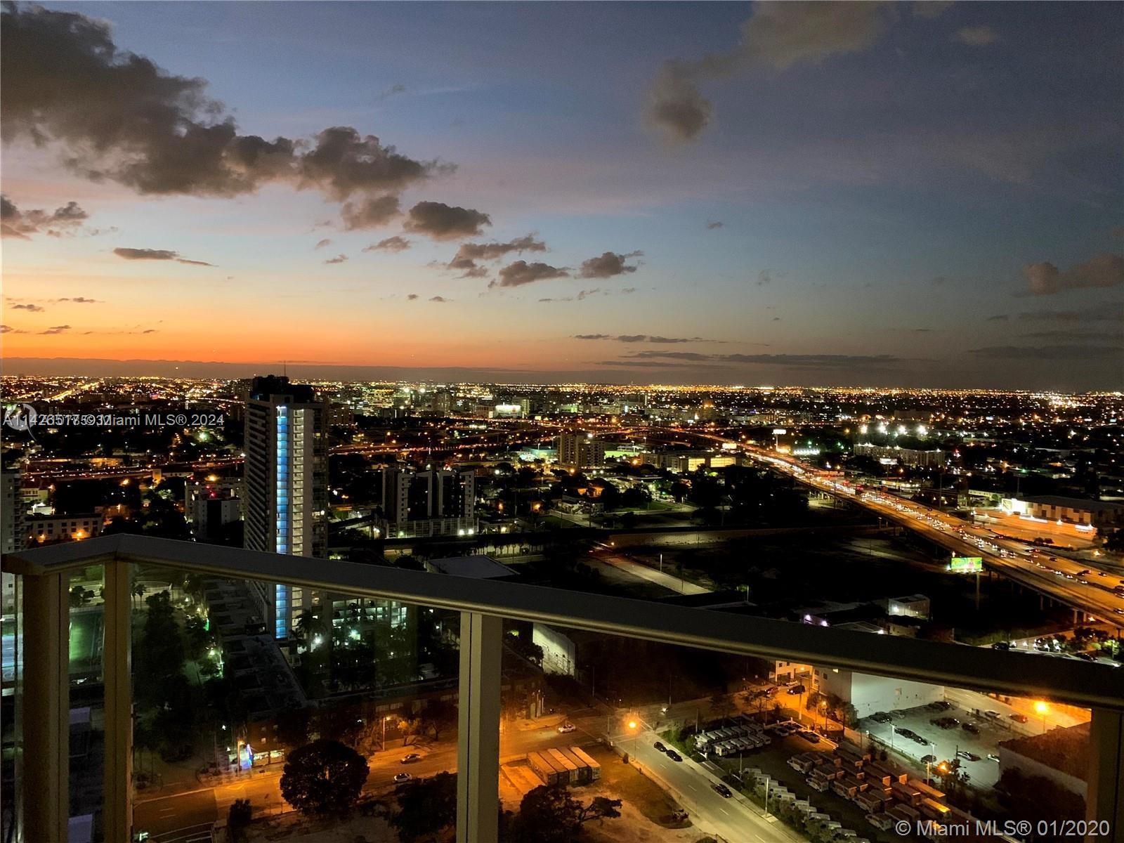Picture of 851 NE 1St Ave # 2702, Miami, FL 33132