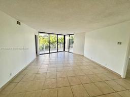 Picture of 1000 Quayside Te # 509, Miami, FL 33138