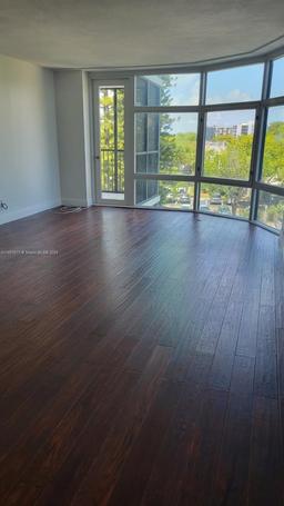Picture of 20100 W Country Club Dr # 404, Aventura, FL 33180