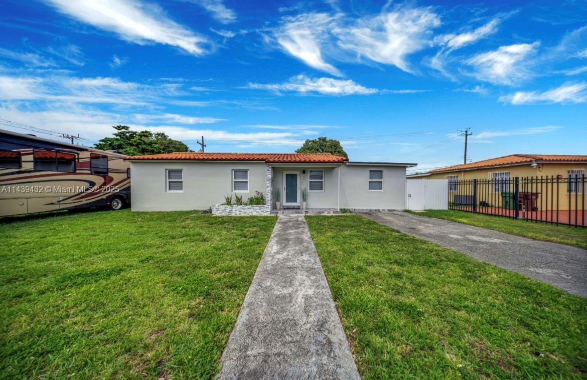 Picture of 3360 E 10Th Ave, Hialeah, FL 33013