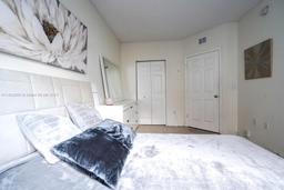 Picture of 17145 N Bay Rd # 4403, Sunny Isles Beach, FL 33160