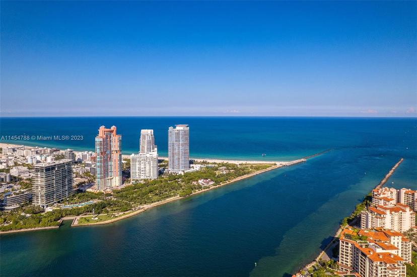 Picture of 800 S Pointe Dr # 1404, Miami Beach FL 33139