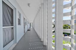 Picture of 875 NE 195Th St # 211, Miami, FL 33179