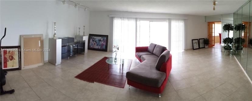 Picture of 875 NE 195Th St # 211, Miami FL 33179