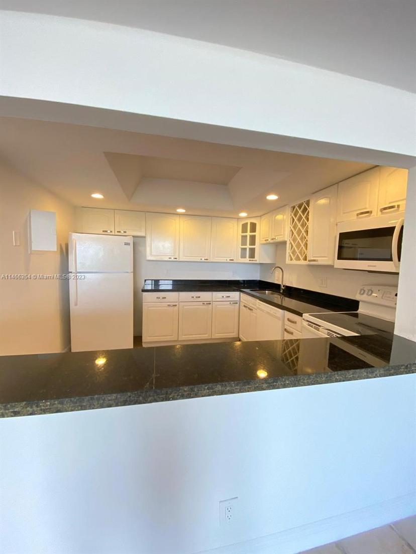 Picture of 13499 Biscayne Blvd # 1505, North Miami FL 33181