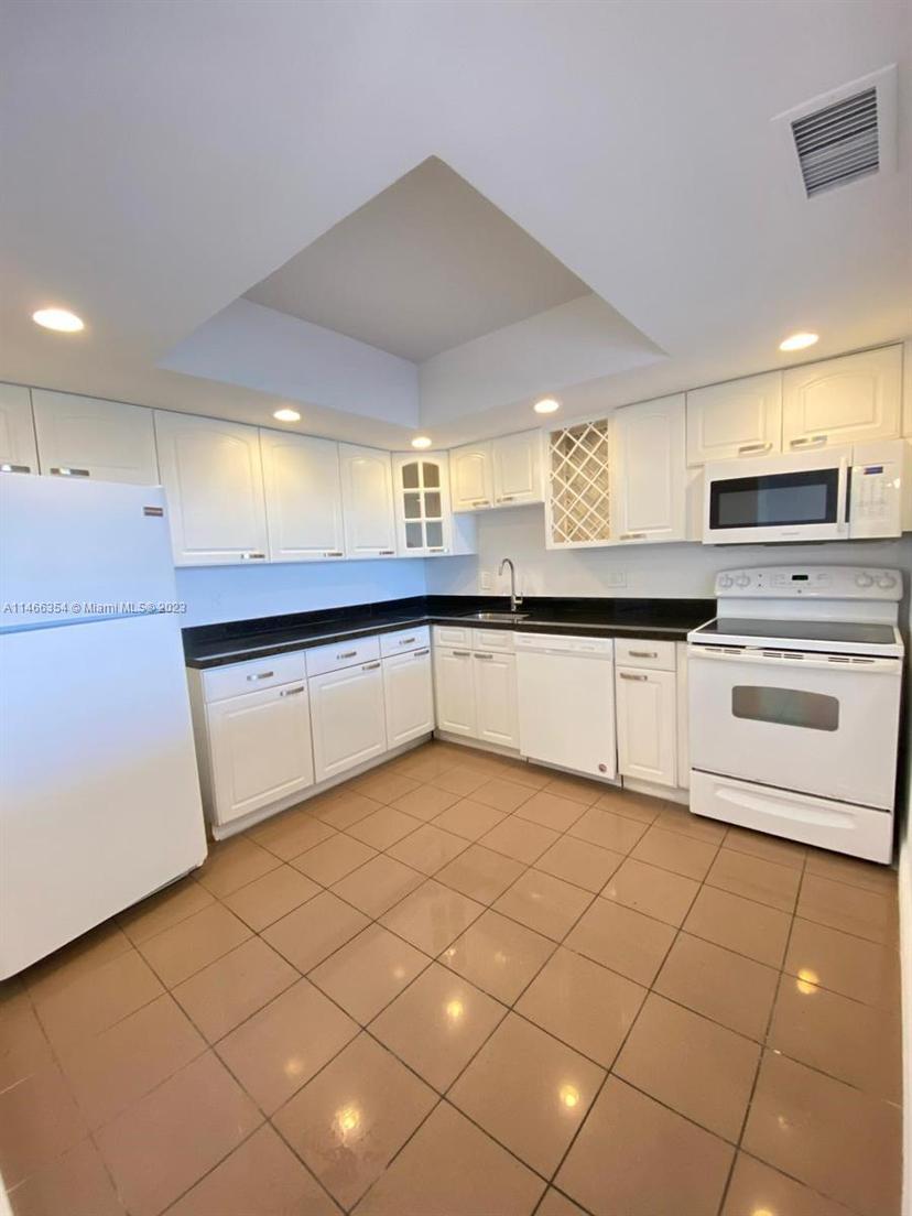 Picture of 13499 Biscayne Blvd # 1505, North Miami FL 33181