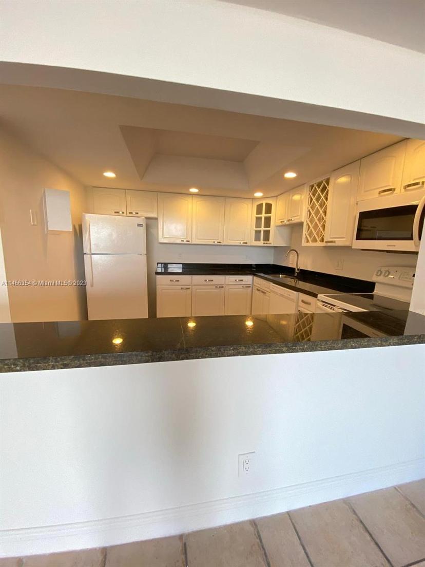 Picture of 13499 Biscayne Blvd # 1505, North Miami FL 33181