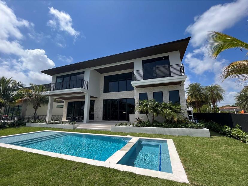 Picture of 13085 Coronado Ter, North Miami FL 33181