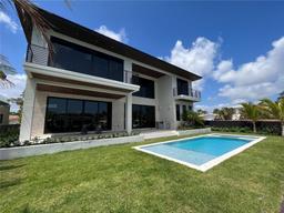 Picture of 13085 Coronado Ter, North Miami, FL 33181