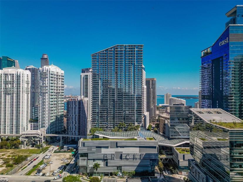 Picture of 68 SE 6Th St # 2410, Miami FL 33131